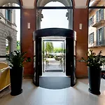 Palace Como